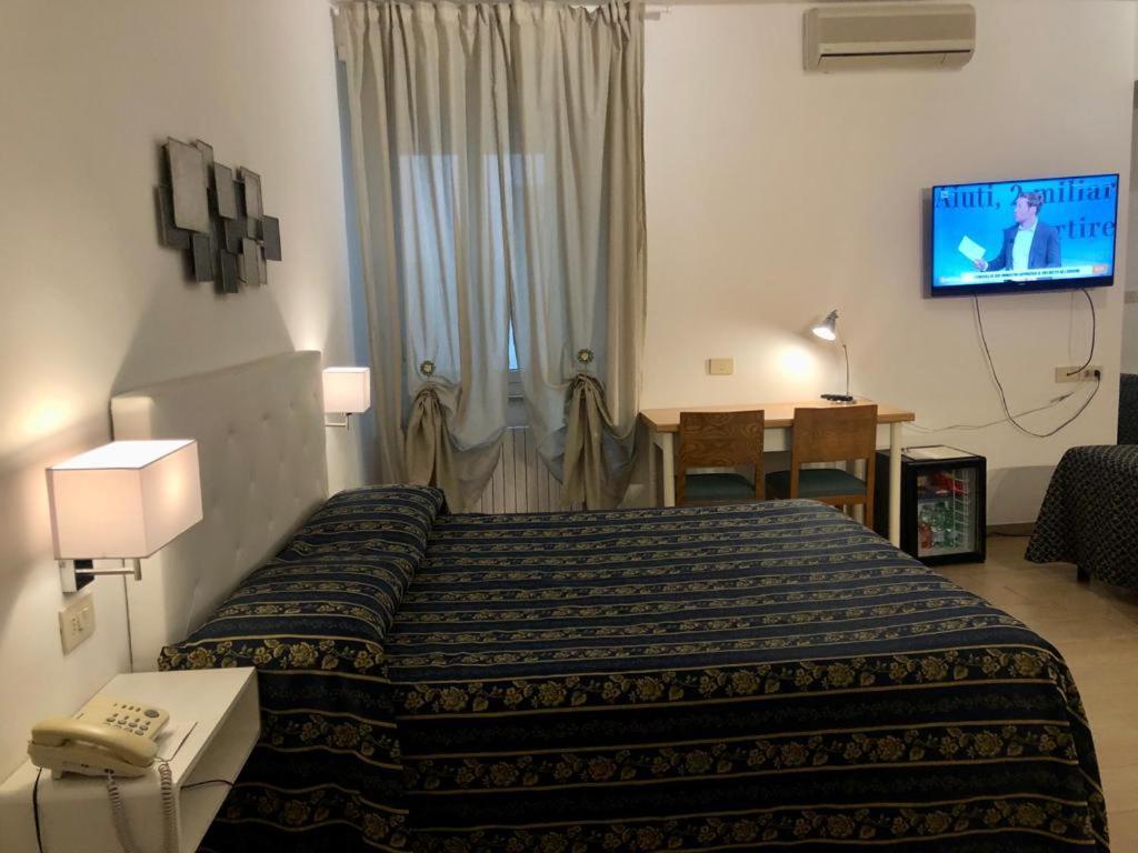 Hotel Arcadia Macerata Buitenkant foto
