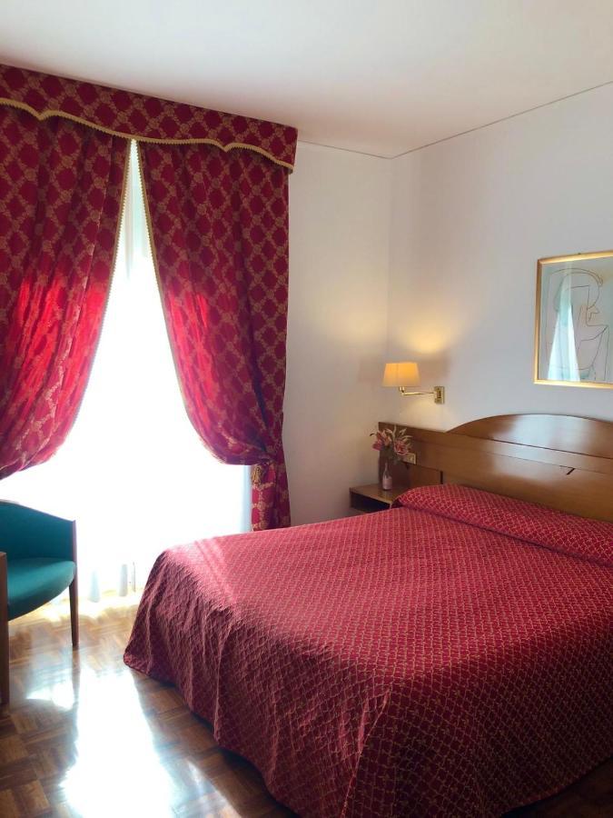 Hotel Arcadia Macerata Buitenkant foto