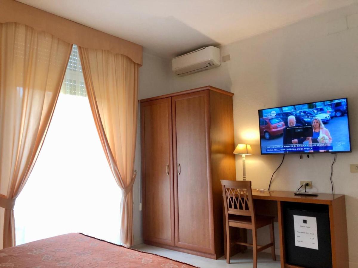Hotel Arcadia Macerata Buitenkant foto