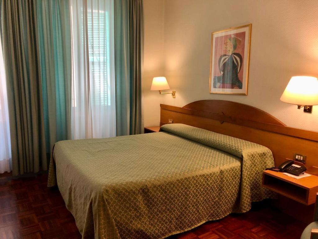 Hotel Arcadia Macerata Buitenkant foto