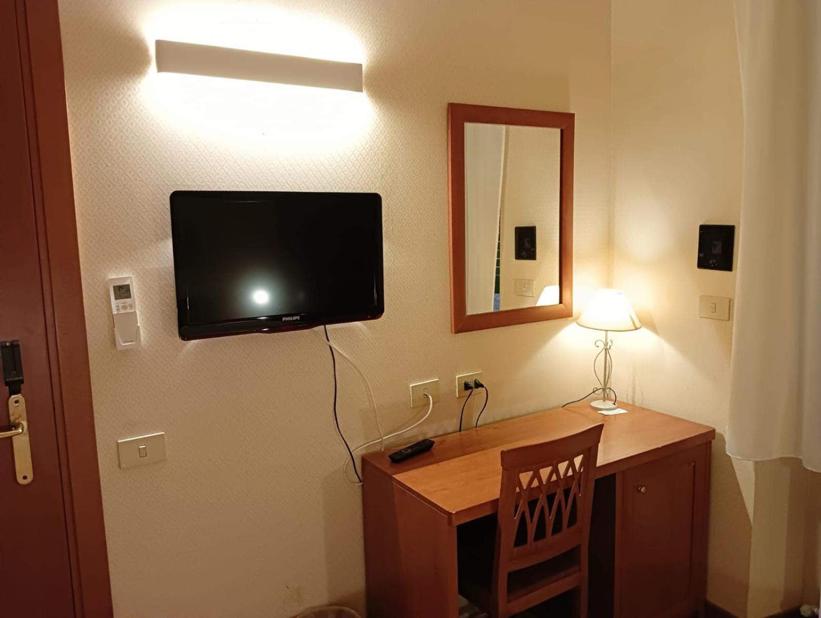 Hotel Arcadia Macerata Buitenkant foto